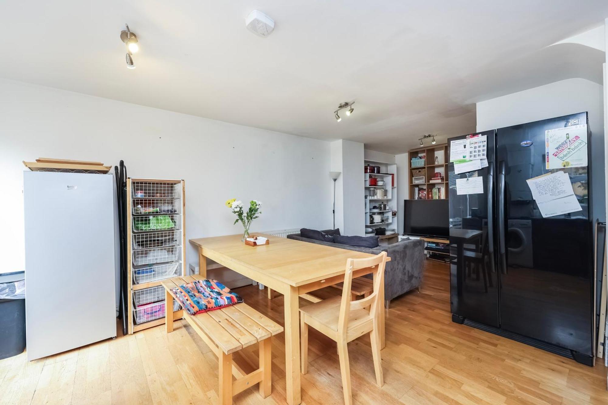 Vibrant Clapham Double Bedroom London Exterior foto