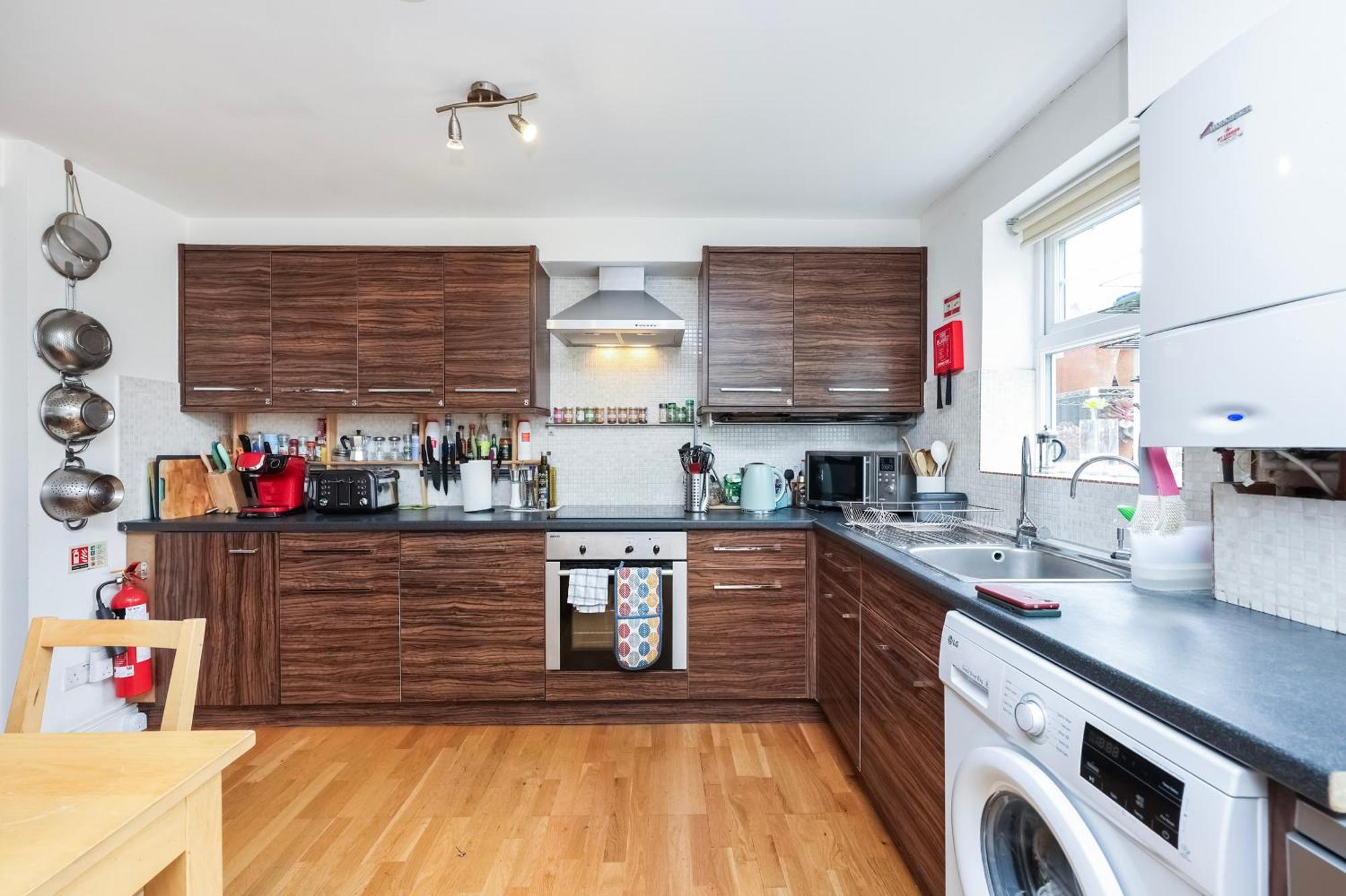 Vibrant Clapham Double Bedroom London Exterior foto